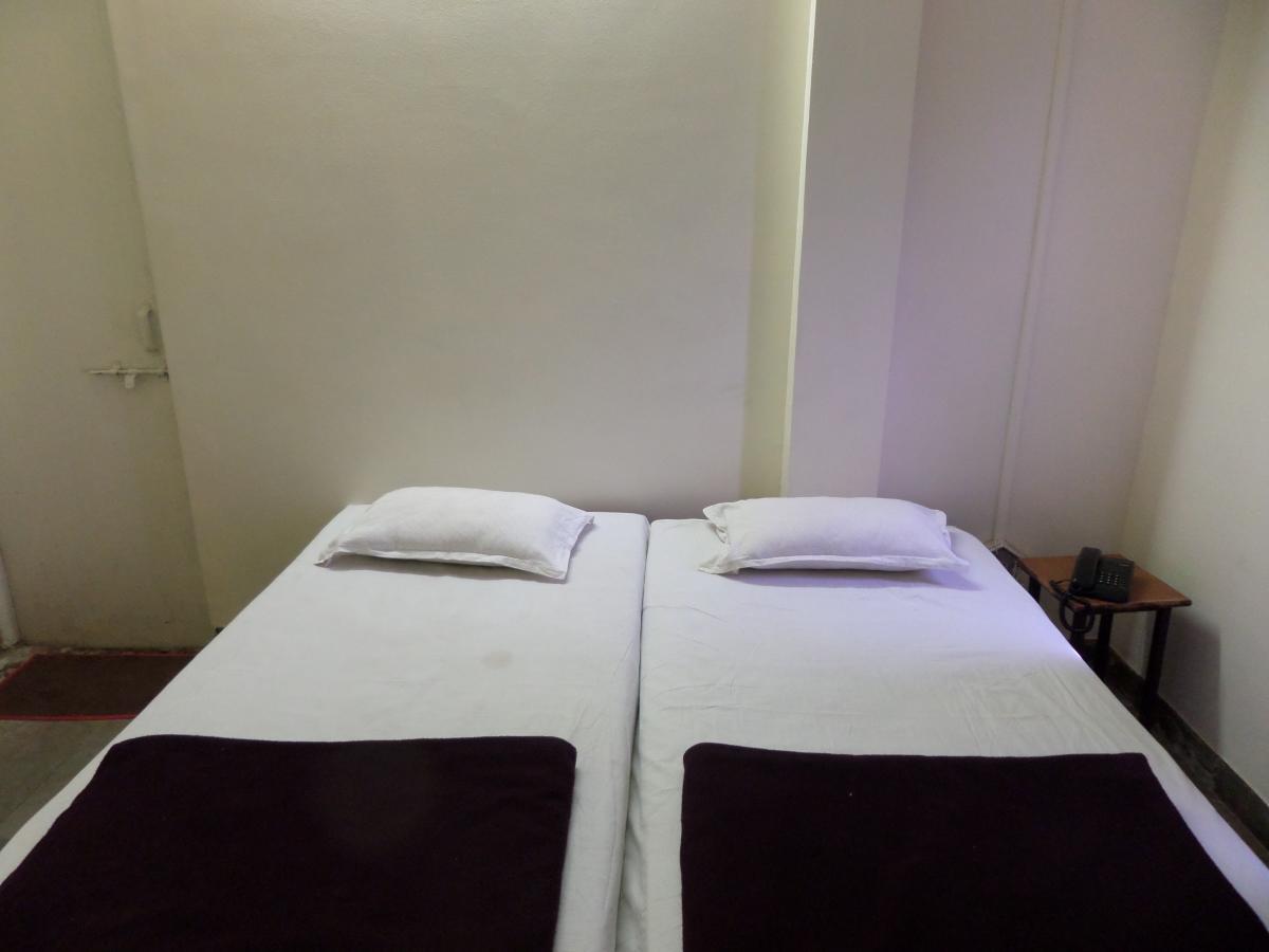 Parvat Lodge Ahmednagar Εξωτερικό φωτογραφία